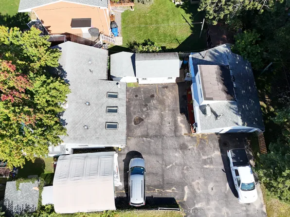 142 Lee Ave, North Bay, ON P1A 2K2