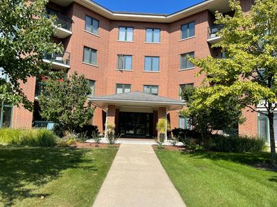 875 E 22nd St APT 220, Lombard, IL, 60148