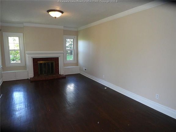 3rd image of 124 Shockey Dr