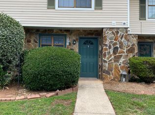 2502 Hidden Cove Ct, Gainesville, GA 30501