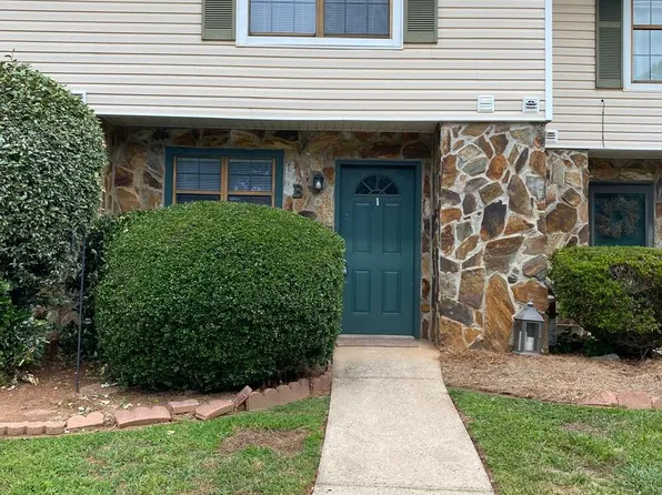 2502 Hidden Cove Ct, Gainesville, GA 30501