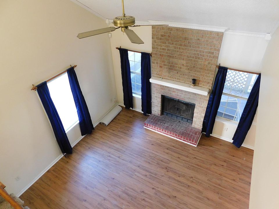 1st image of 3692 Wyckoff Dr