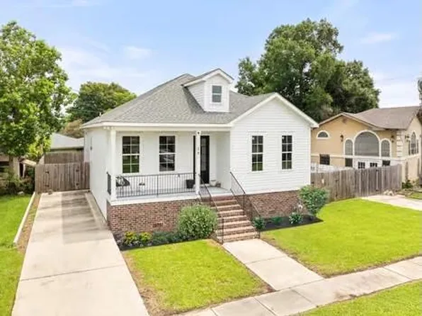 29 W Carmack St, Chalmette, LA 70043
