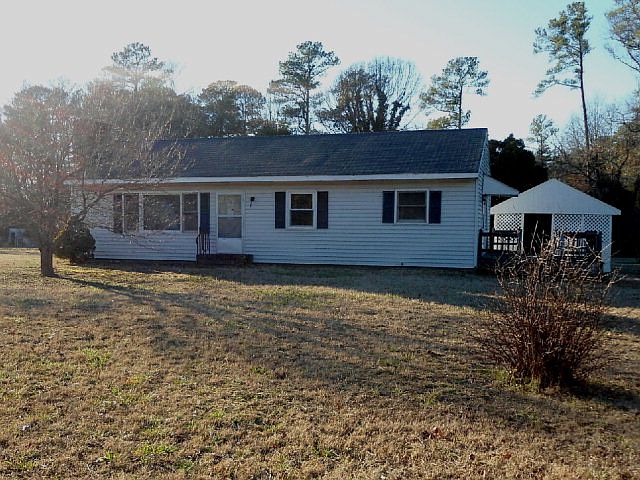 1st image of 27 Forest Haven Dr