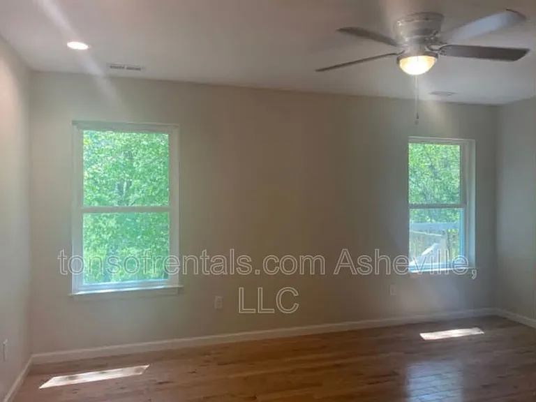 31 John Halford Ct — Photo 9