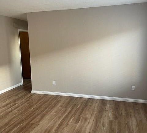4th image of 1540 Oliver Ave APT C