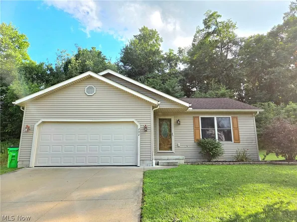 202 Home St, Rittman, OH 44270