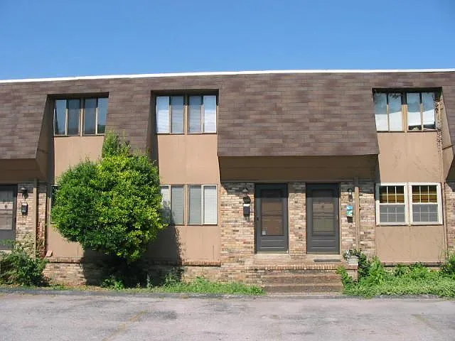 1053 Harold Dr