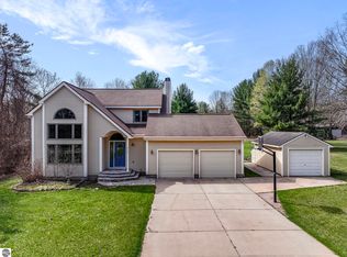 9733 Crescent Shores Rd, Traverse City, MI 49685
