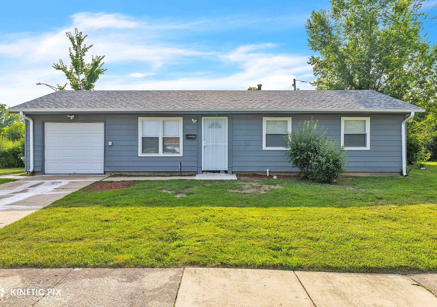 1954 Concord Dr, Chicago Heights, IL 60411 | Zillow, image size:1536x1080