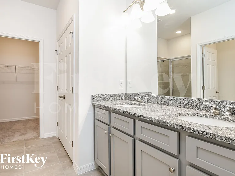 1196 Spokane Point — Photo 10