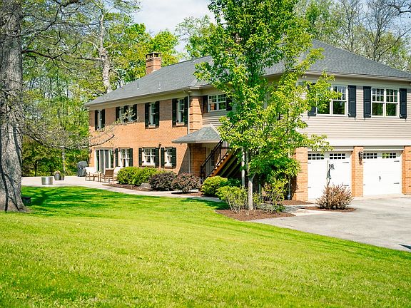 5th image of 234 Strawberry Ln