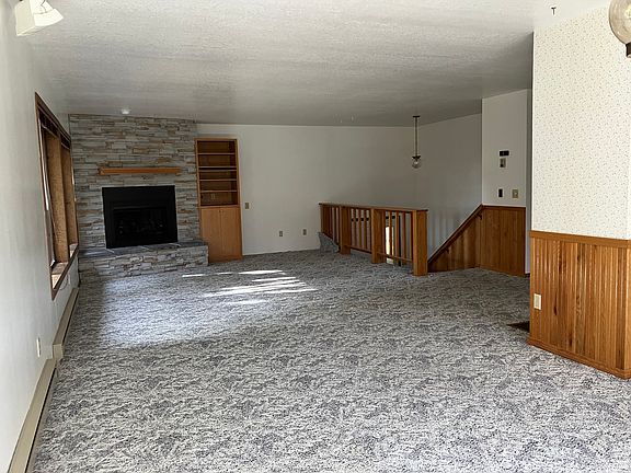 Living room with new gas fireplace