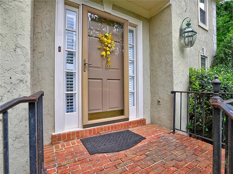 2101 Mark Hall Ct NE — Photo 3