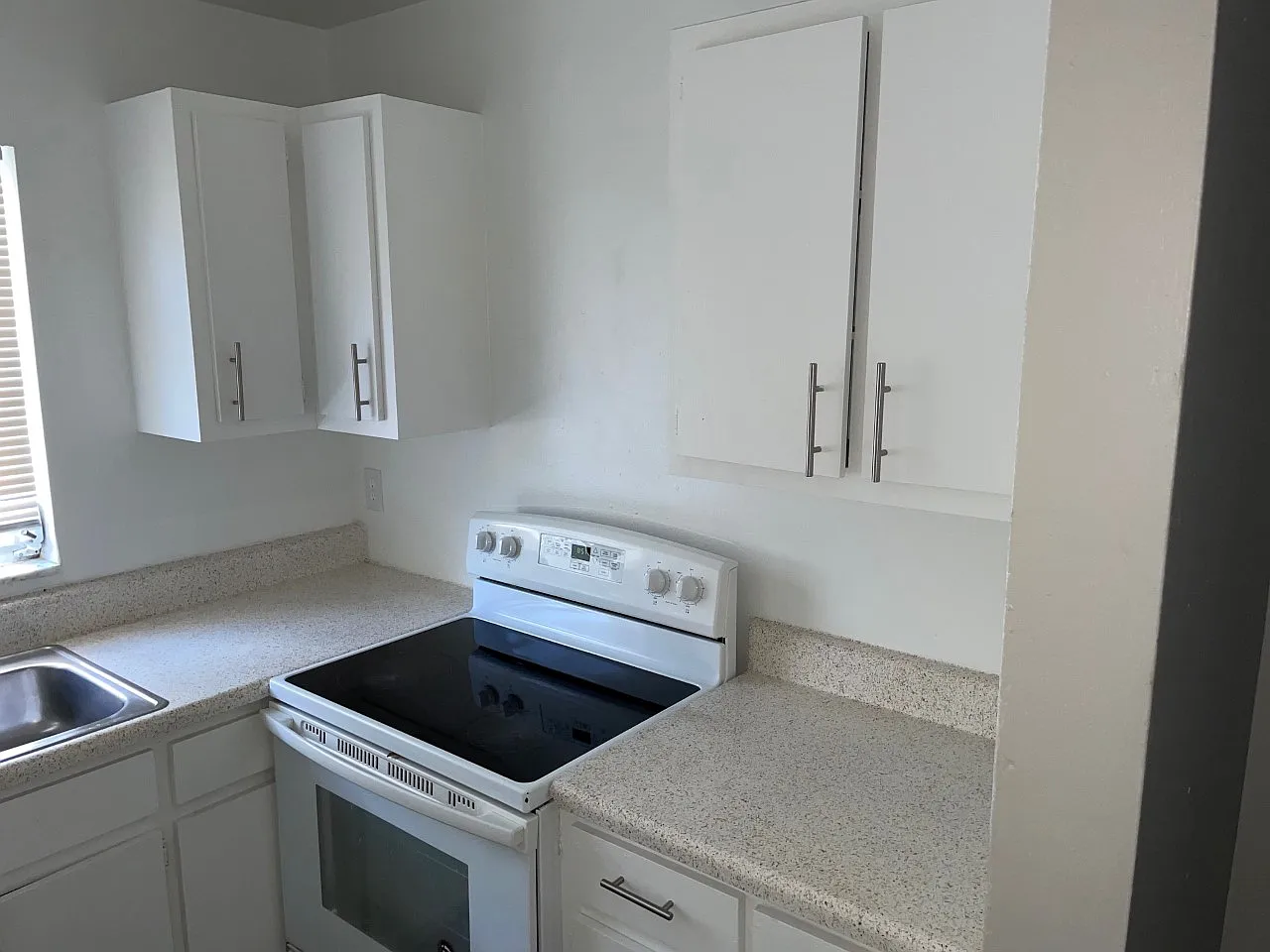 2 bed, 1.0 bath, 1000 sqft, $1,450 — Photo 4