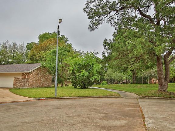 2nd image of 18119 Mountfield Dr