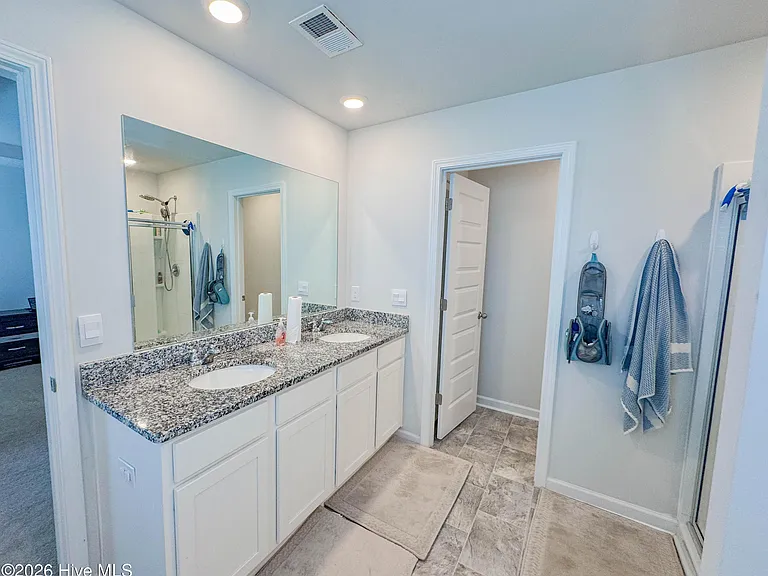 5062 Captain Dr — Photo 15