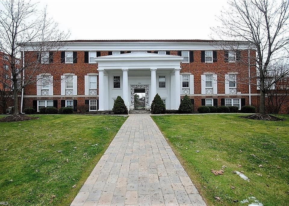 1st image of 19801 Van Aken Blvd #101A