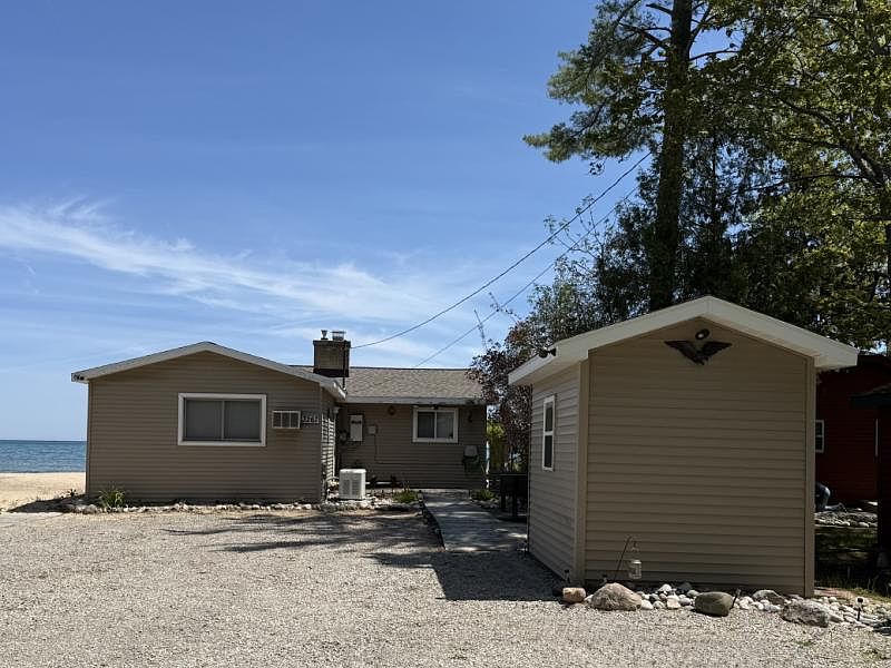1st image of 3267 S Us Highway 23