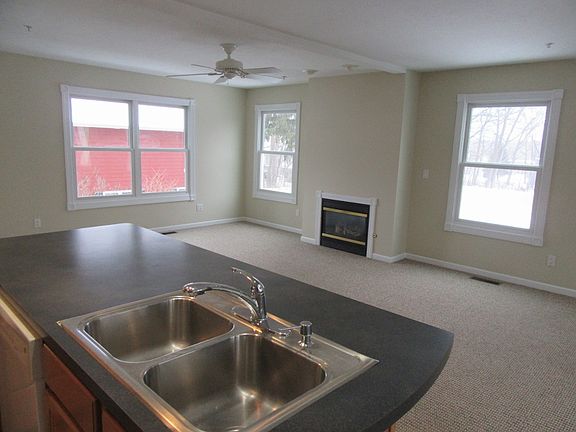 5th image of 216 Park Ave APT 8