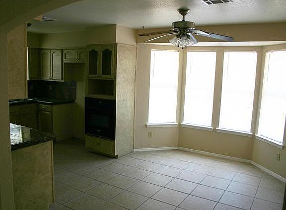 5th image of 11537 Jerry Lewis Way