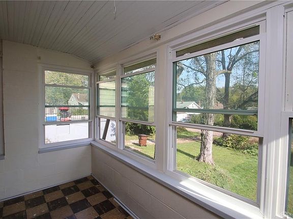 5th image of 3810 Adair Ave