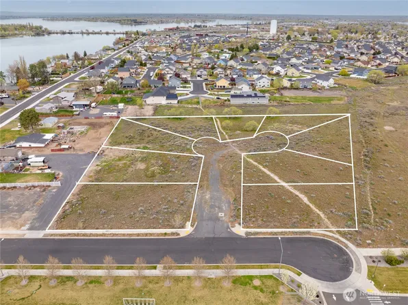 3935 W Muriel Lane, Moses Lake, WA 98837