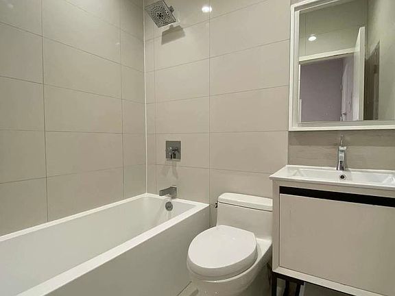 4th image of 1084 Bedford Ave #2BB