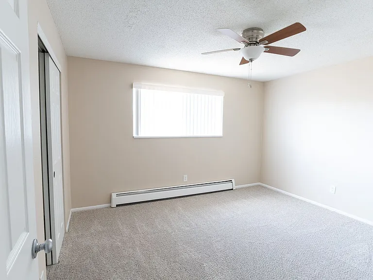 Prentice House Apartments — Photo 14