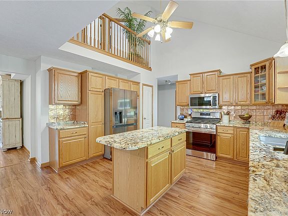 2nd image of 1173 Dover Dr