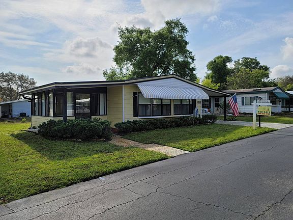 3rd image of 124 Sycamore Ln