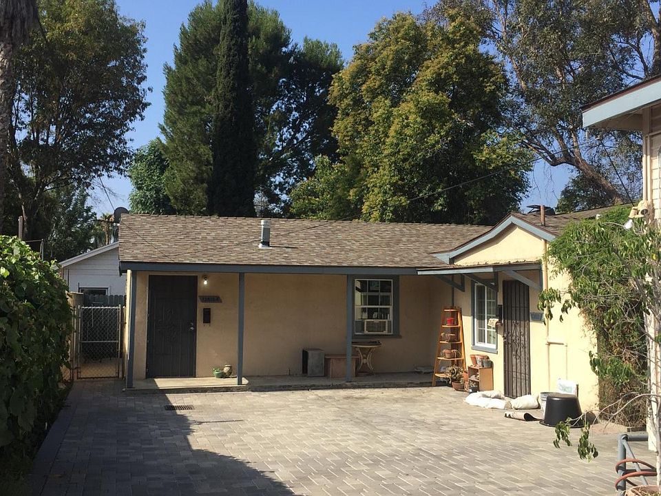 Rear Neighboring detached units