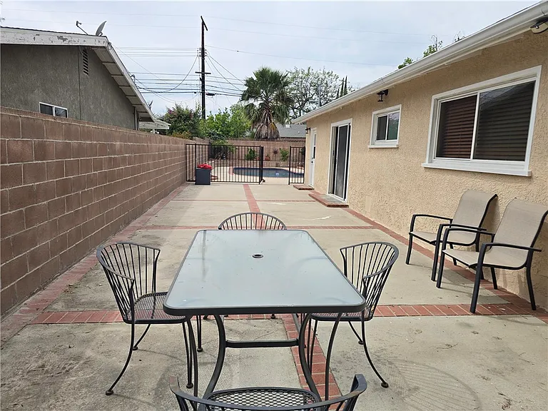 6683 Gross Ave — Photo 32