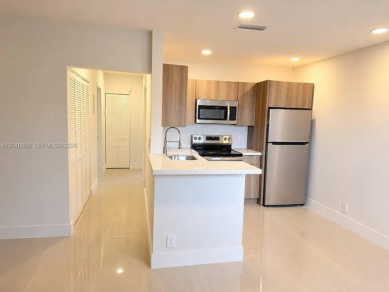 2830 Coral Springs Dr #2830 — Photo 3