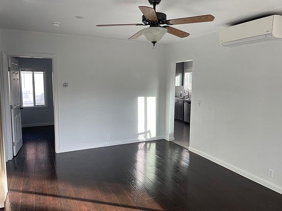 5th image of 1160 Glen Ave