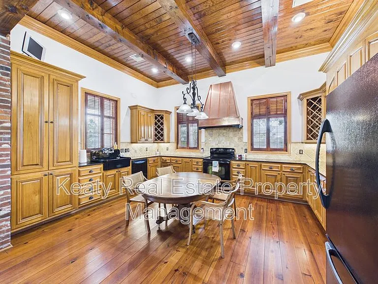 104 Studio Ct — Photo 18