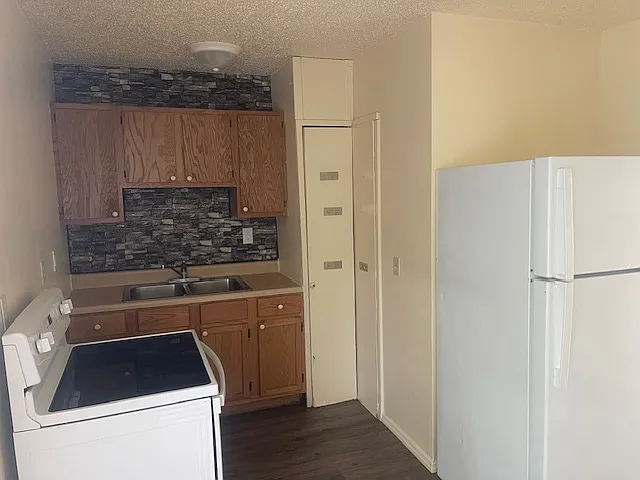 1505 N Commercial Ave #4 — Photo 4
