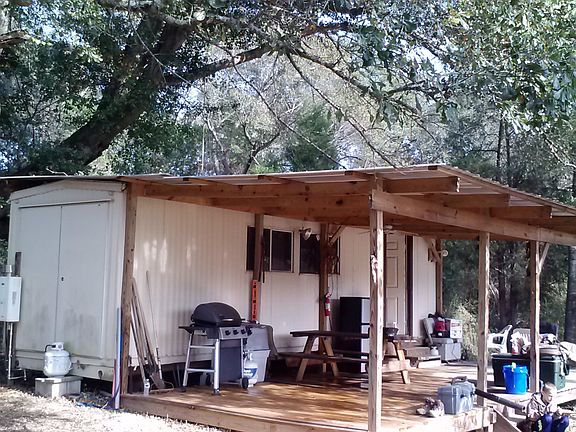 bunk beds, water,power