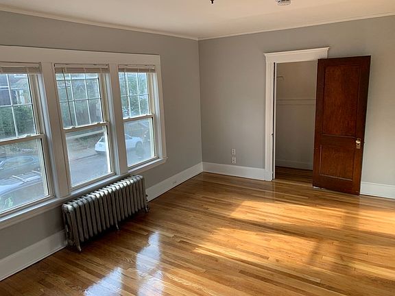 5th image of 85 Bennett St #1