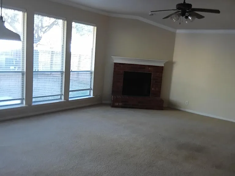 14230 Real Delight — Photo 26
