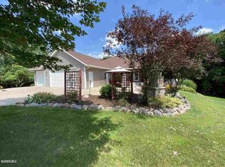 16-276 Fox Run Ct, Lanark, IL 61046