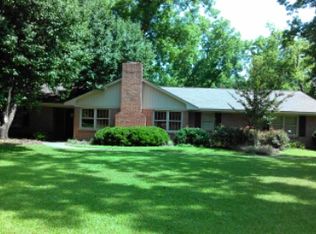 113 Cherokee Ct, Fitzgerald, GA 31750