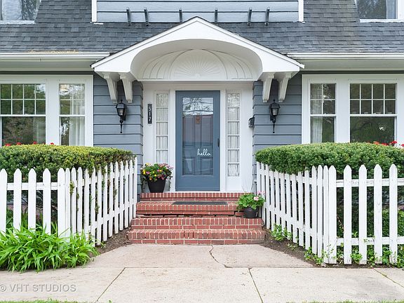 2nd image of 517 Lindsay St