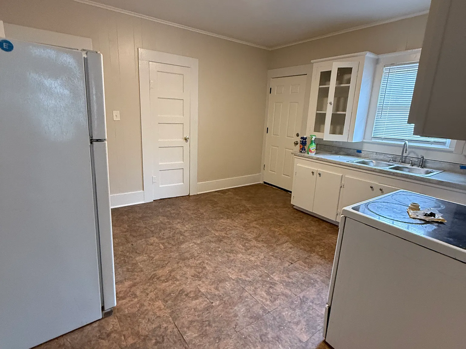 2 bed, $950 — Photo 4