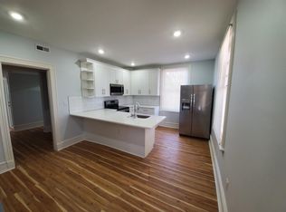 205 E Athens Ave APT 3, Ardmore, PA 19003