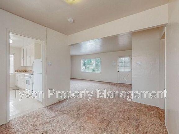 5th image of 6021 Aspen Ave NE