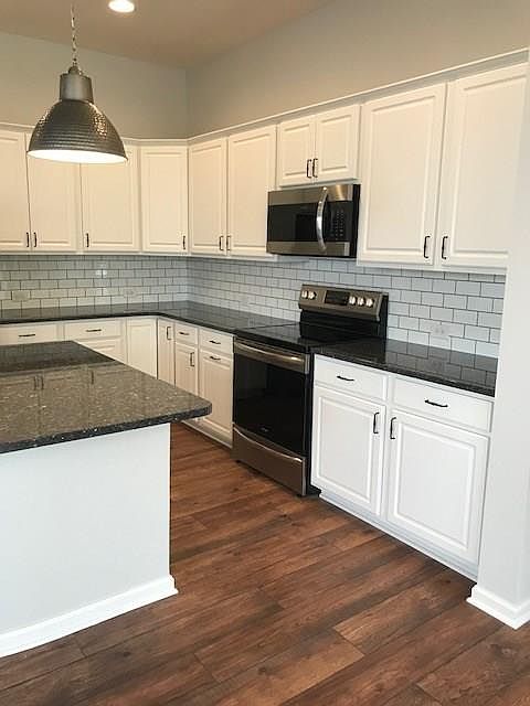 2nd image of 13376 Dorster St
