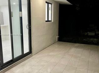 2110 NW 43rd St, Miami, FL 33142