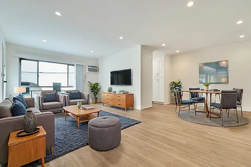 220 S Gale Dr #3 Photo 1