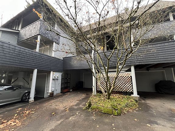 3rd image of 19771 NW Quail Hollow Dr